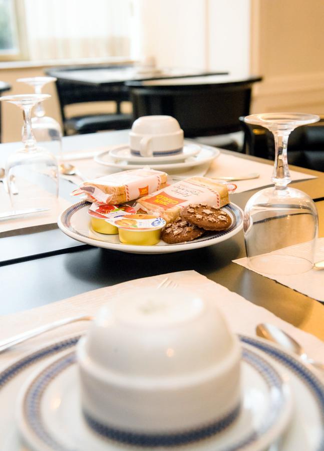Hotel Palombella & Restaurant フロジノーネ エクステリア 写真